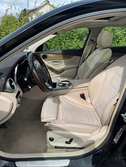 Mercedes-Benz C180 5 of 8