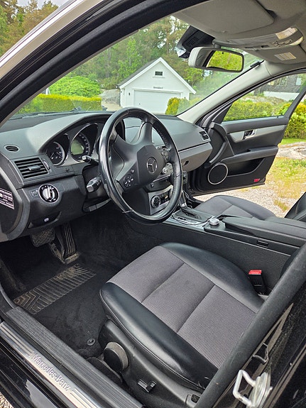 Mercedes-Benz C200 d 7 of 10
