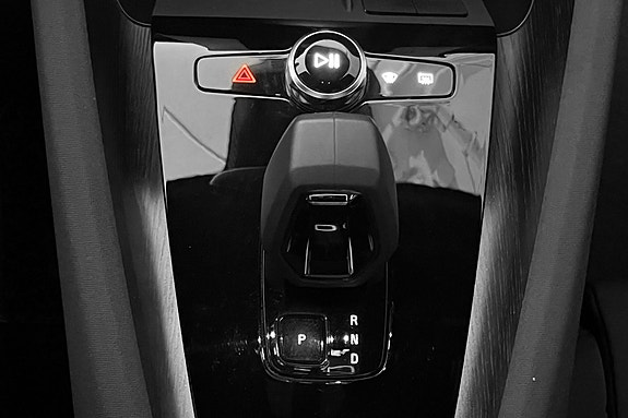 Polestar 2 23 of 27