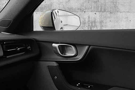 Polestar 2 21 of 27