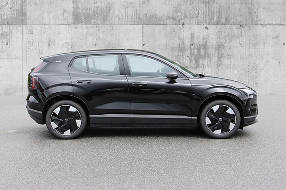 Volvo EX30 8 of 30