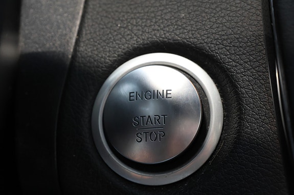 Mercedes-Benz C350 e 16 of 25