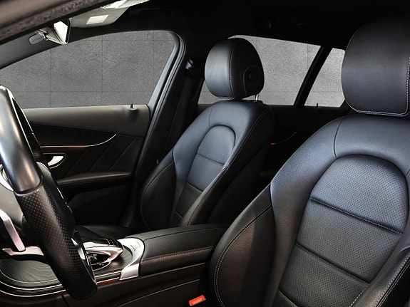 Mercedes-Benz C350 e 11 of 25
