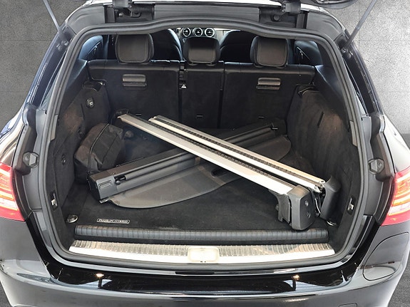 Mercedes-Benz C350 e 7 of 25