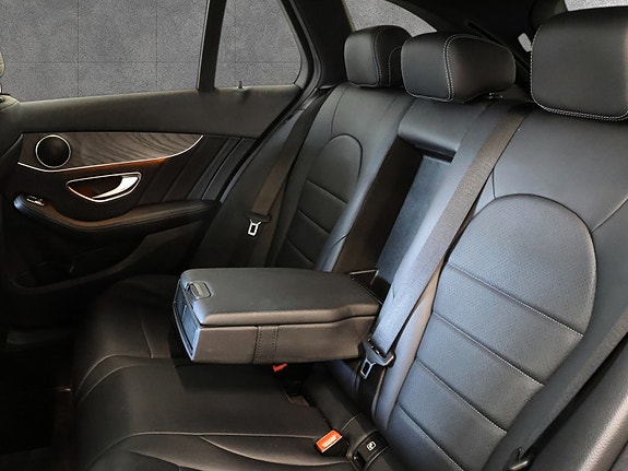 Mercedes-Benz C350 e 12 of 25