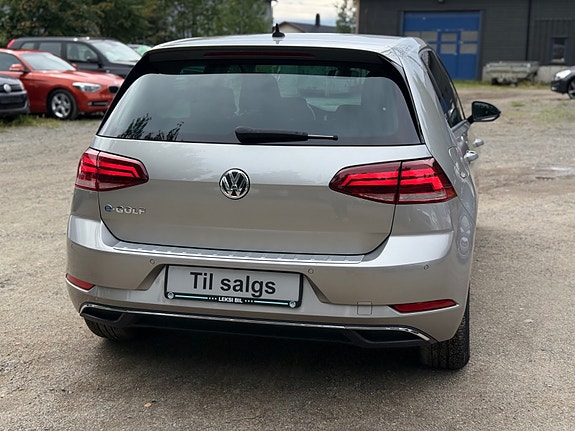 Volkswagen e-Golf VII 12 of 30
