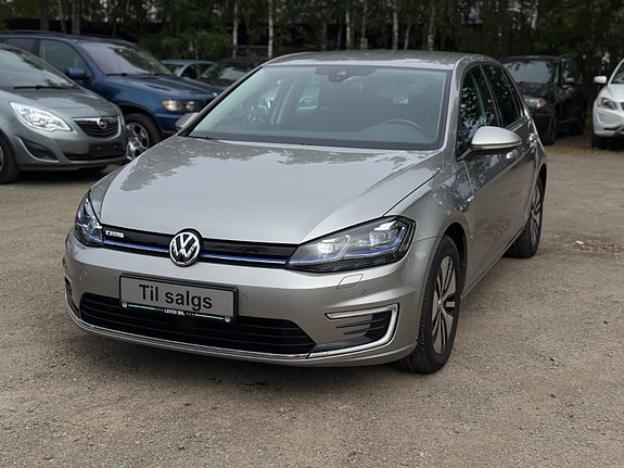 Volkswagen e-Golf VII 2 of 30