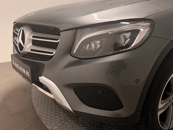 Mercedes-Benz GLC350 e 10 of 30