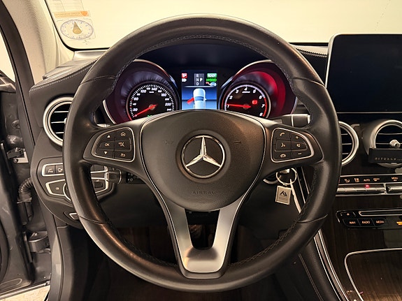 Mercedes-Benz GLC350 e 23 of 30