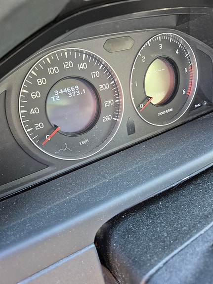Volvo V70 3 of 13