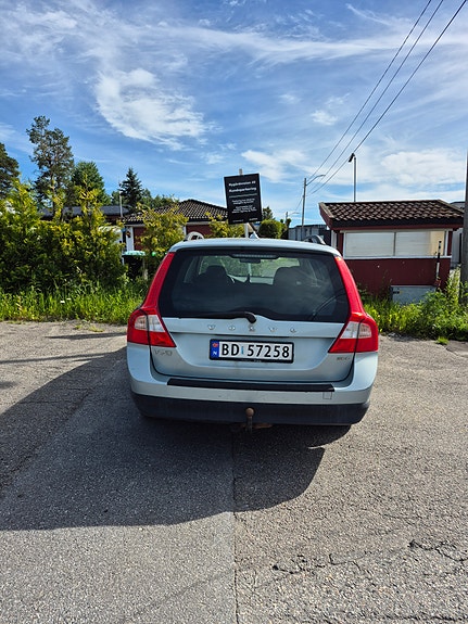 Volvo V70 13 of 13