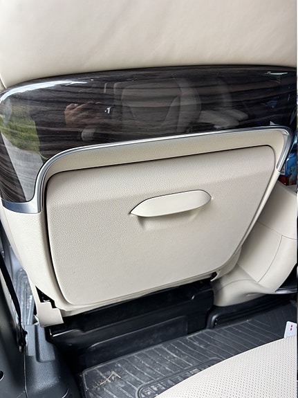 Mercedes-Benz V300 d 16 of 30