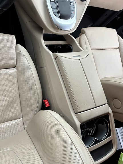 Mercedes-Benz V300 d 25 of 30