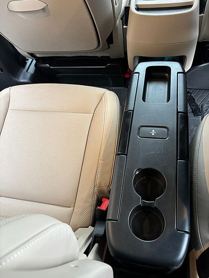 Mercedes-Benz V300 d 27 of 30