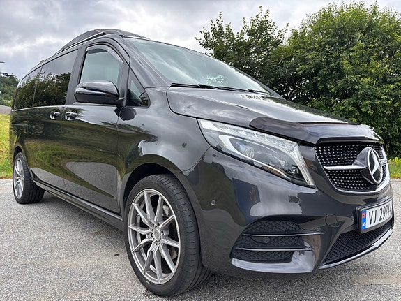 Mercedes-Benz V300 d 13 of 30