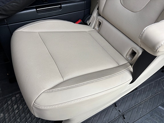 Mercedes-Benz V300 d 18 of 30