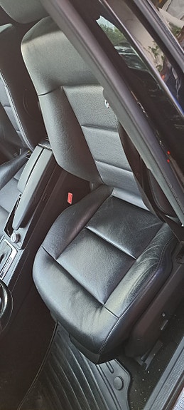 Mercedes-Benz E220 d 2 of 19
