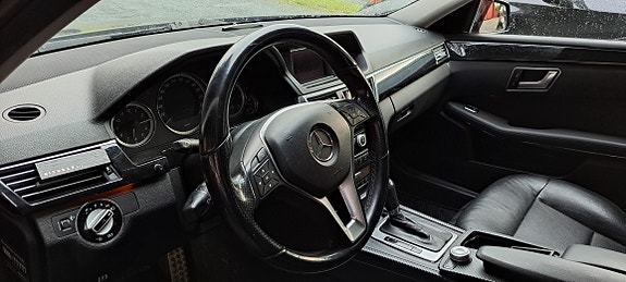 Mercedes-Benz E220 d 8 of 19