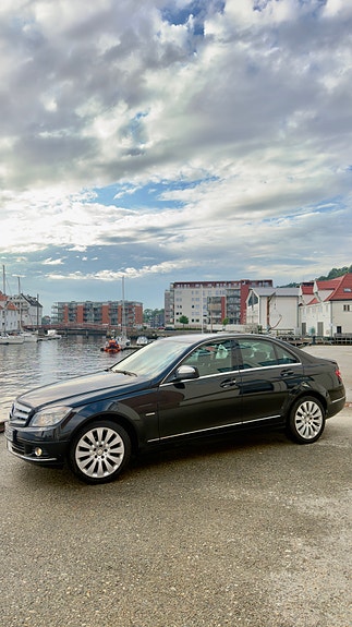 Mercedes-Benz C200 d 2 of 7