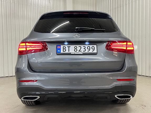 Mercedes-Benz GLC250 d 2 of 30
