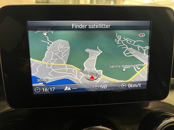 Mercedes-Benz GLC250 d 27 of 30