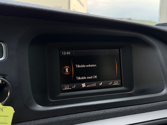 Volvo V40 Cross Country 26 of 30