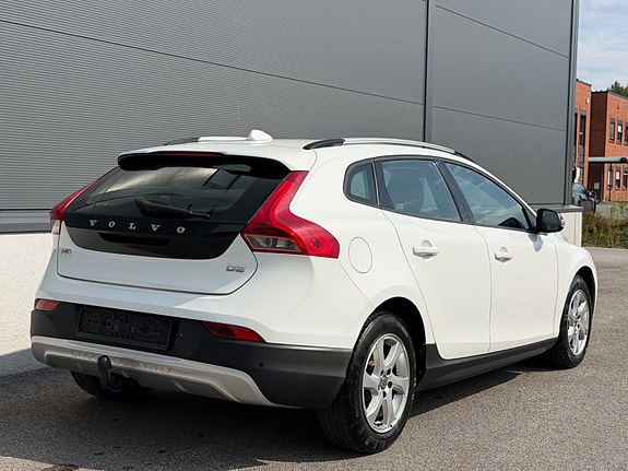 Volvo V40 Cross Country 10 of 30