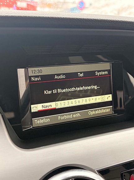 Mercedes-Benz GLK220 16 of 23
