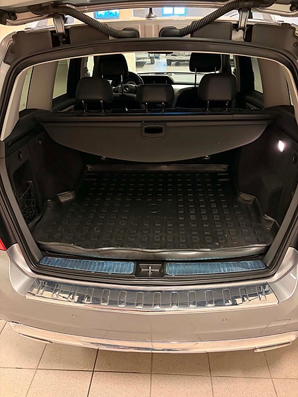 Mercedes-Benz GLK220 15 of 23