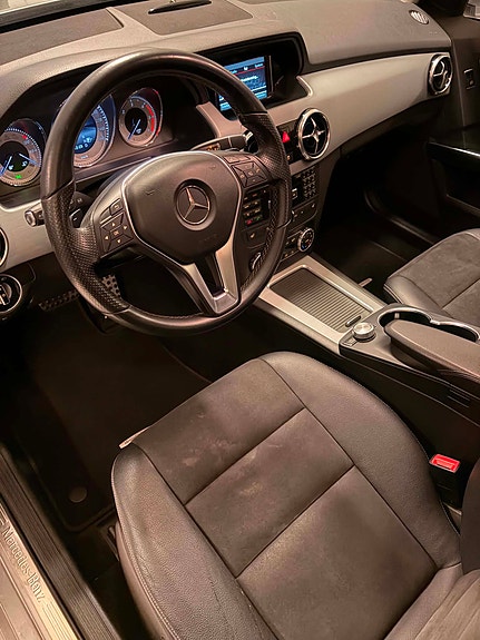 Mercedes-Benz GLK220 22 of 23
