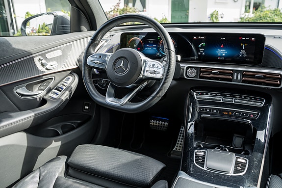 Mercedes-Benz EQC400 5 of 19