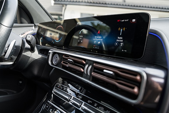 Mercedes-Benz EQC400 6 of 19