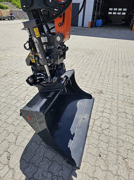 Atlas AC60 UF 17 of 30