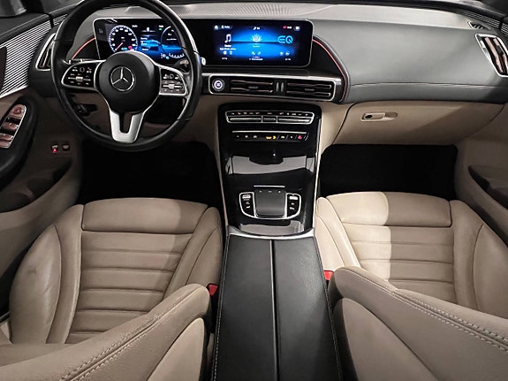 Mercedes-Benz EQC400 11 of 30