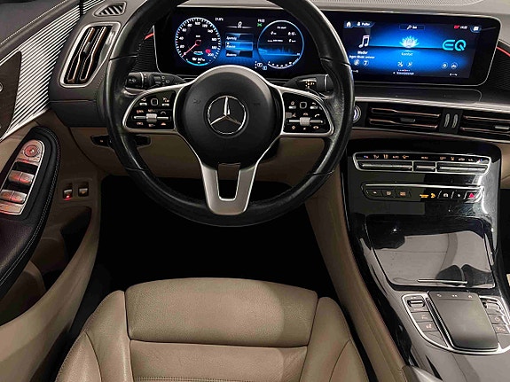 Mercedes-Benz EQC400 12 of 30