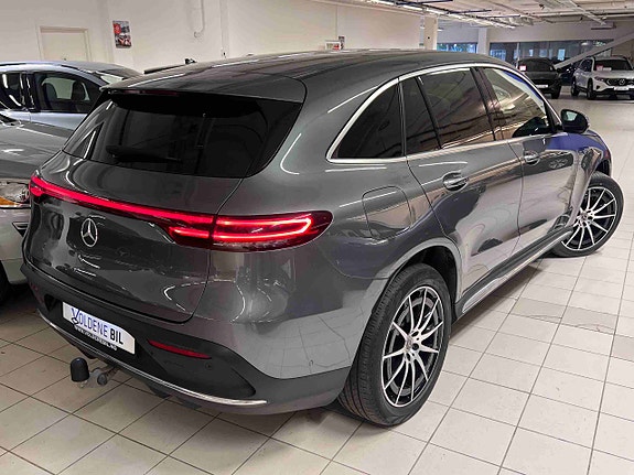 Mercedes-Benz EQC400 2 of 30