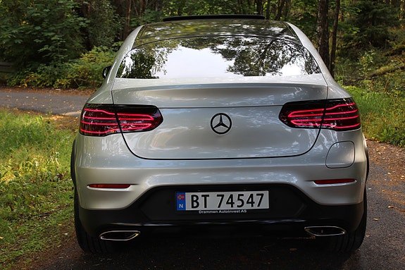 Mercedes-Benz GLC350 e 19 of 30