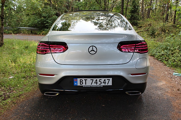 Mercedes-Benz GLC350 e 13 of 30