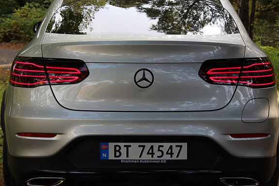 Mercedes-Benz GLC350 e 18 of 30