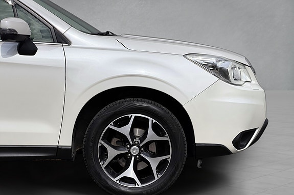 Subaru Forester 10 of 30
