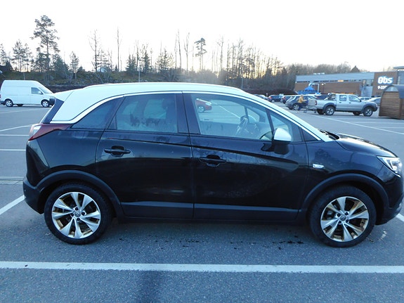 Opel Crossland X 3 of 26