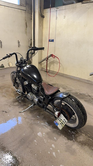 Honda VT 600 Shadow 4 of 7