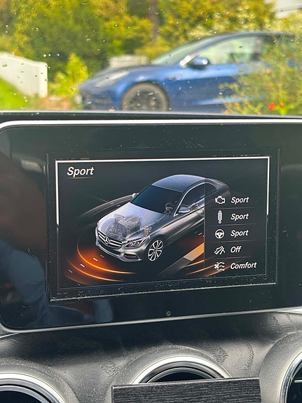 Mercedes-Benz C350 e 13 of 18