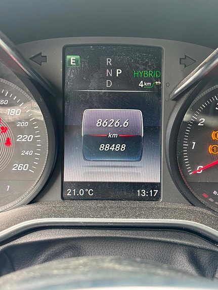 Mercedes-Benz C350 e 10 of 18