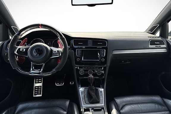 Volkswagen Golf VII 13 of 20