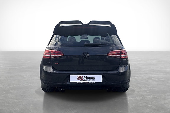 Volkswagen Golf VII 6 of 20