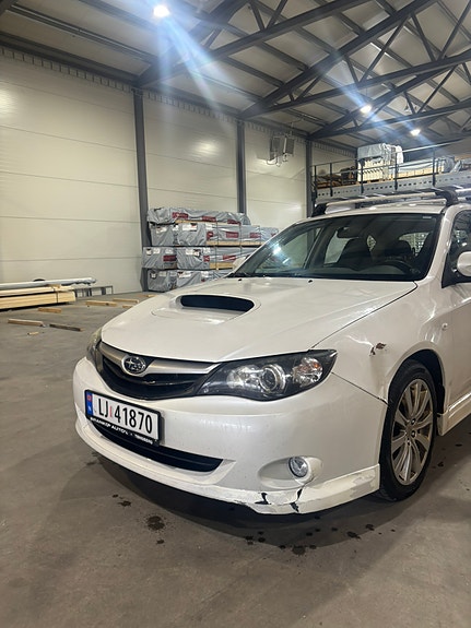 Subaru Impreza 11 of 12