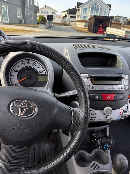 Toyota Aygo 5 of 11