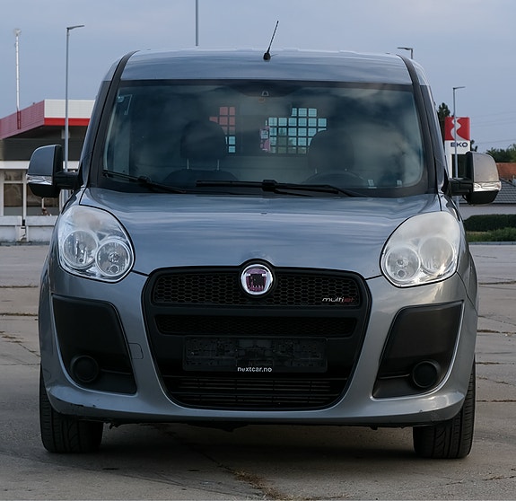 Fiat Doblo 2 of 13