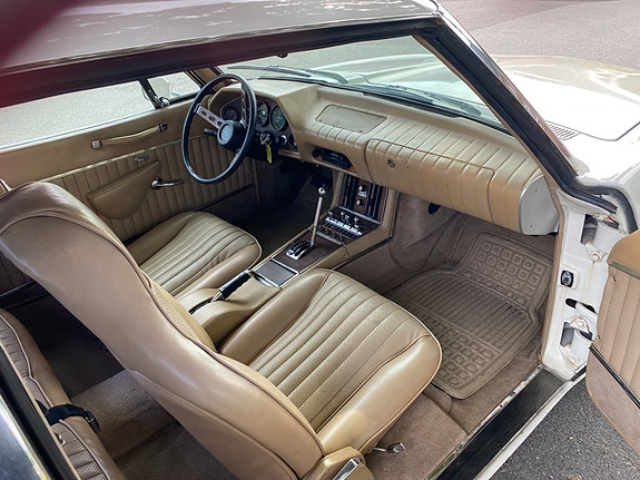 Studebaker Avanti II 28 of 30